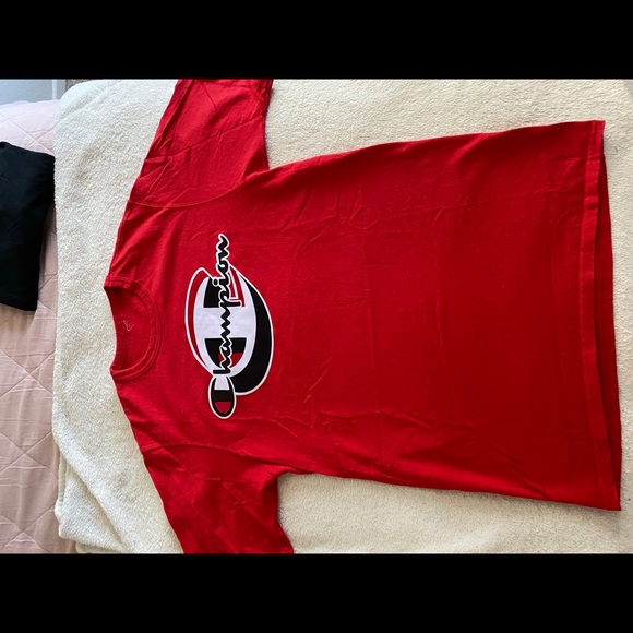 Champion red shirt - Picture 2 of 2